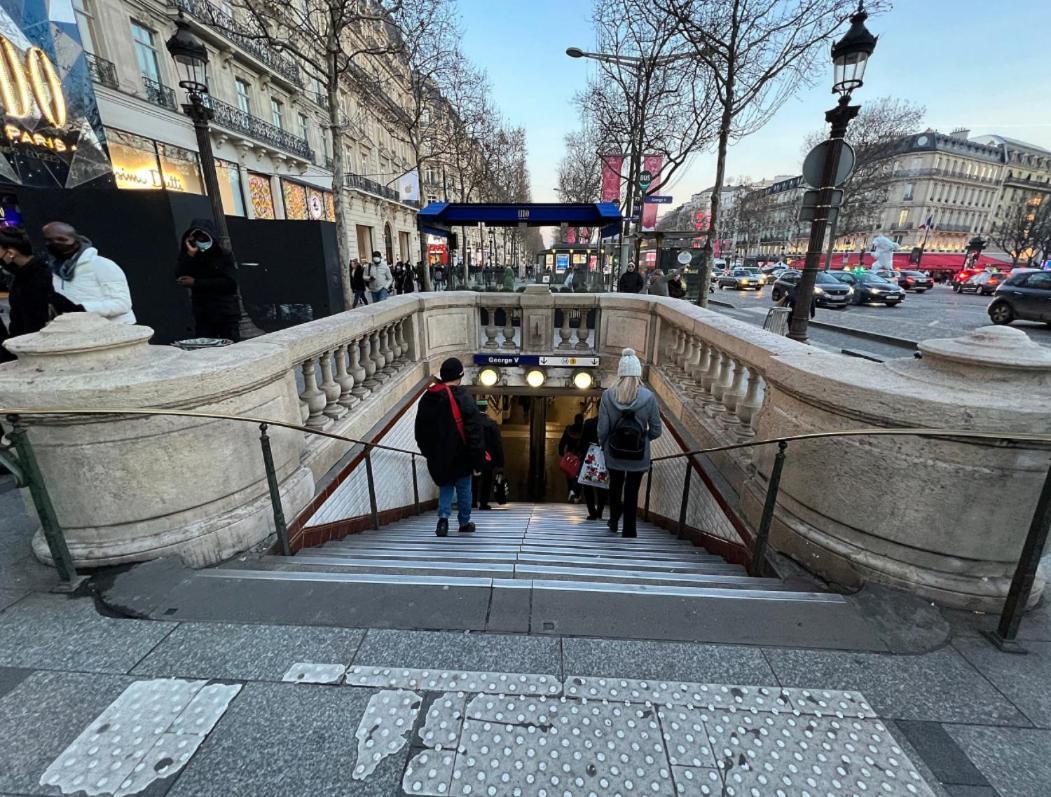 Studio Pres Des Champs-Elysees París Exterior foto