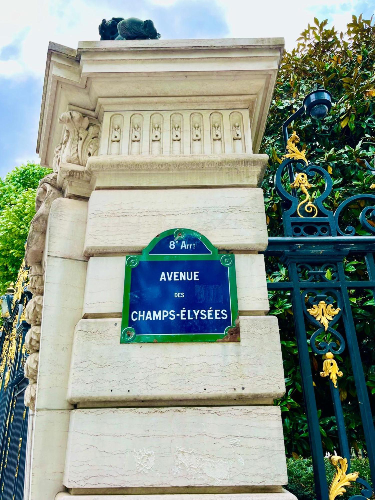 Studio Pres Des Champs-Elysees París Exterior foto